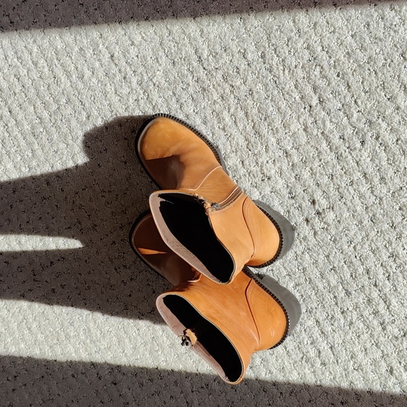 Steve Madden NWOT genuine leather boots - Picture 2 of 9